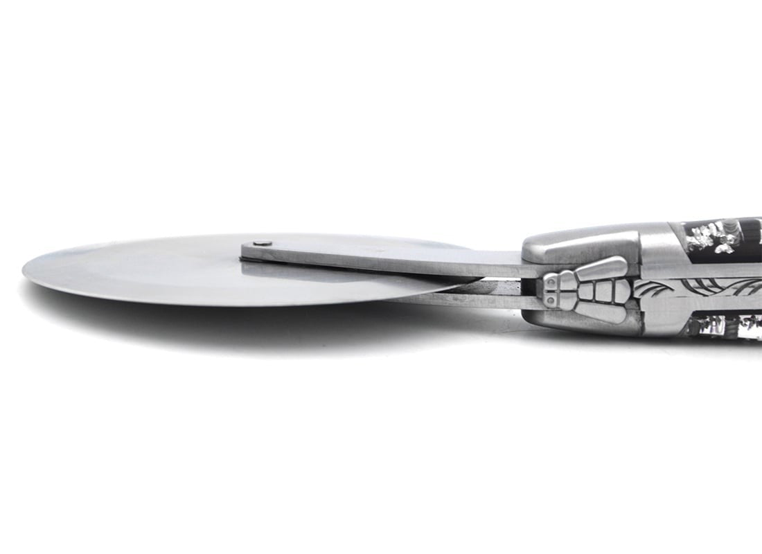 Laguiole Pizza Wheel Silver Leaf Inclusion Handle, Prestige Collection