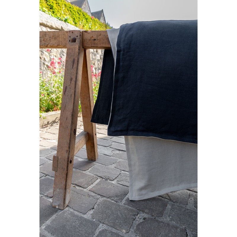 Pure Washed Linen Quilt, Two-Tone Lead Grey