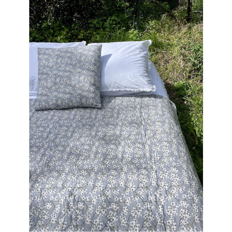 Reversible Boheme Floral Quilt, Grey