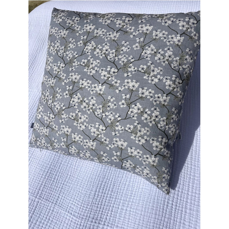 Reversible Boheme Floral Quilt, Grey