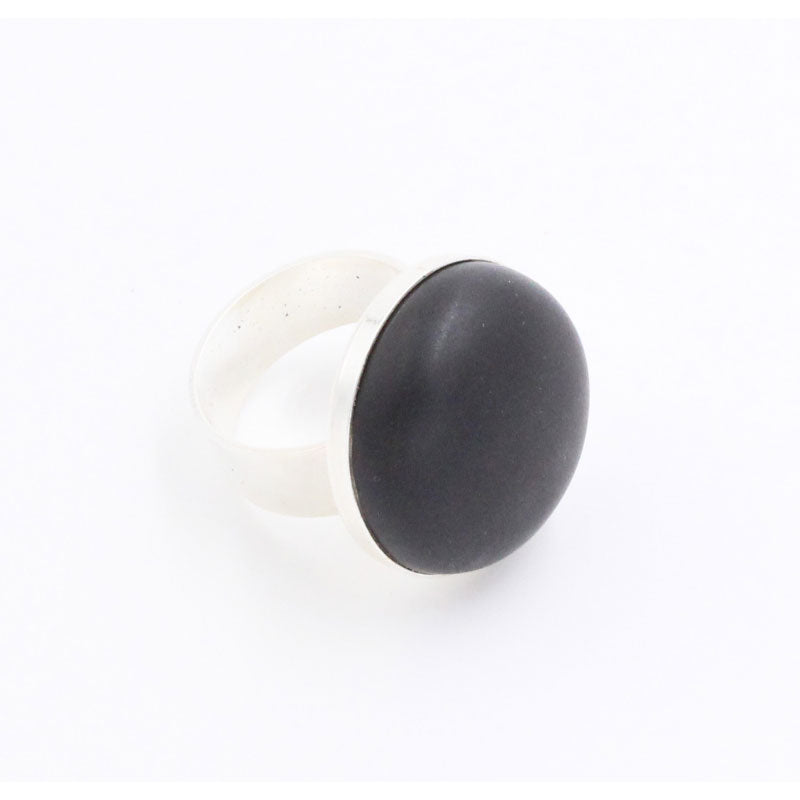 Bulle Cabochon Ring, Black