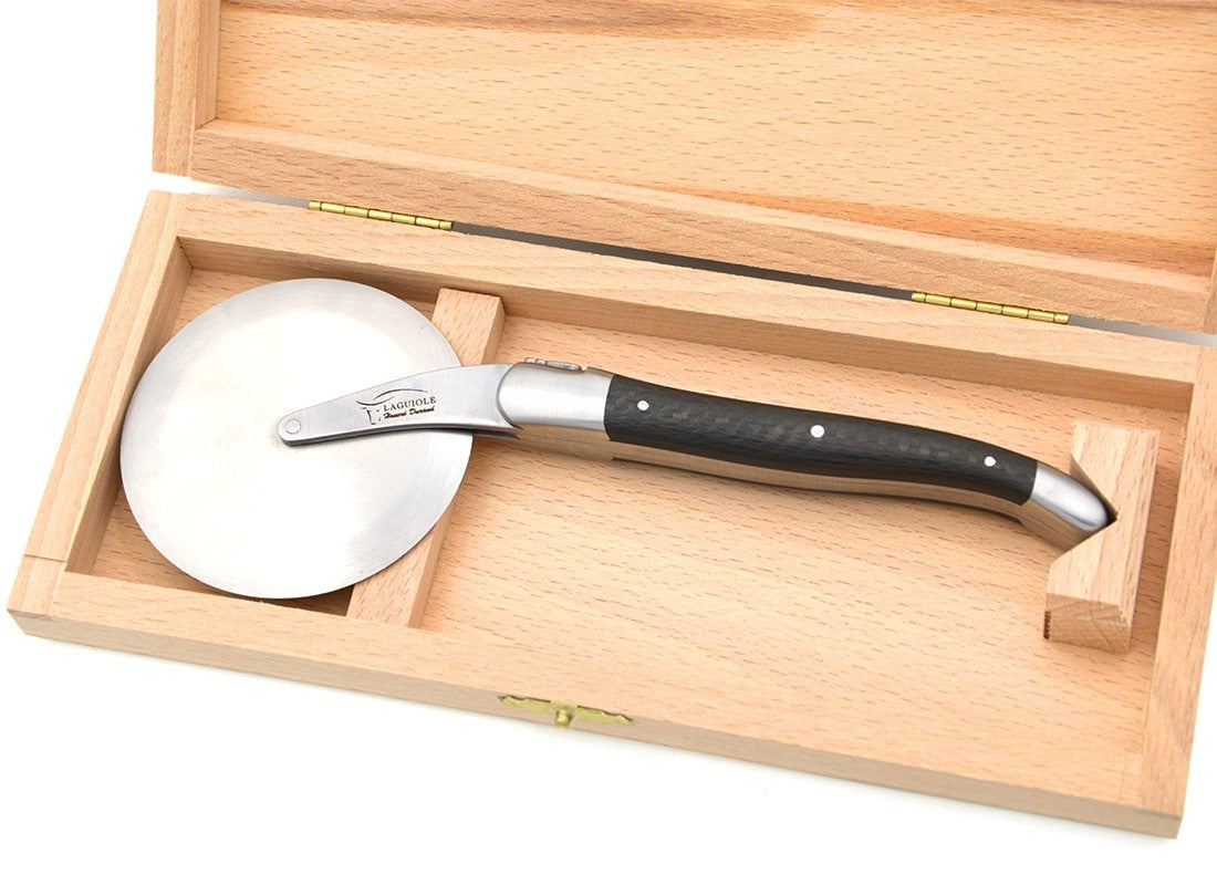 Laguiole Pizza Wheel Carbon Fiber Handle, Prestige Collection