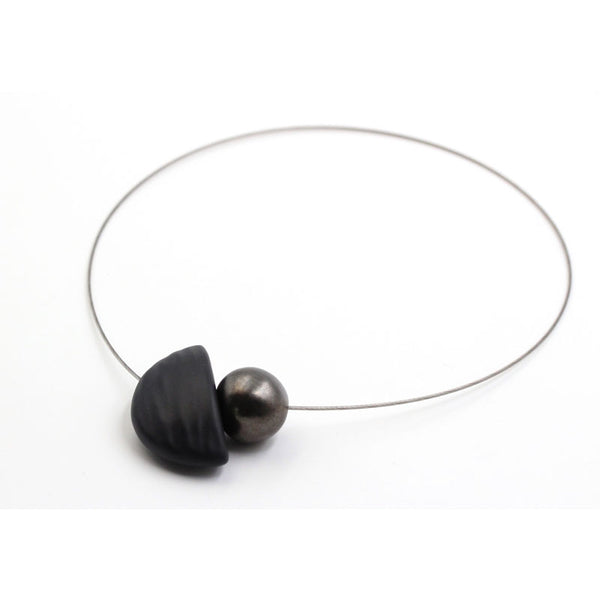 Nais Ceramic Necklace, Cast Iron - Zouf.biz